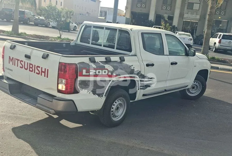 Mitsubishi L200 2025, Double Cab, Manual, Petrol - Al Khobar