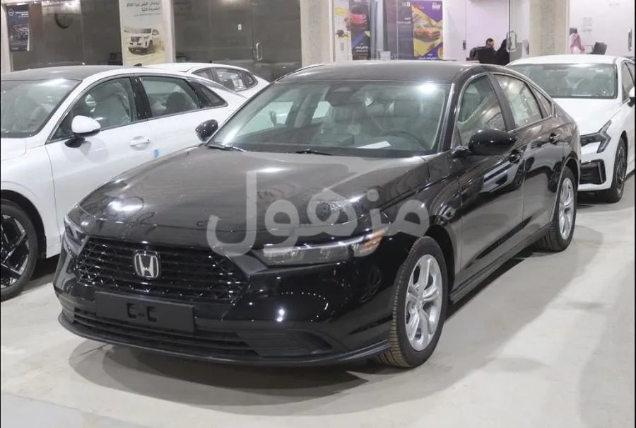 هوندا اكورد LX 2025 شاشة 7 بوصة آبل كاربلاي - الدمام