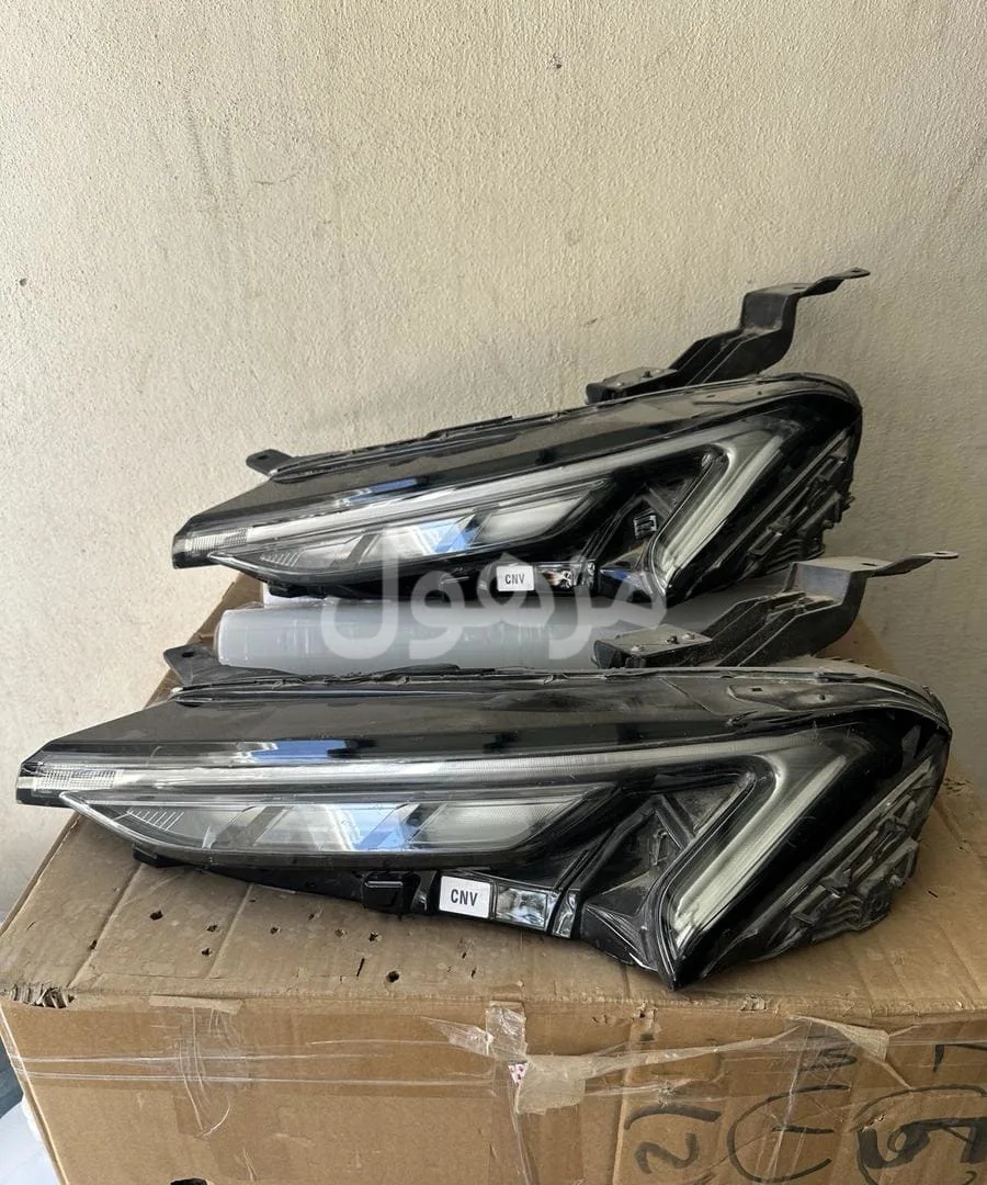 Left front headlight with daytime running light for Ford Taurus 2023-2024-2025, original.