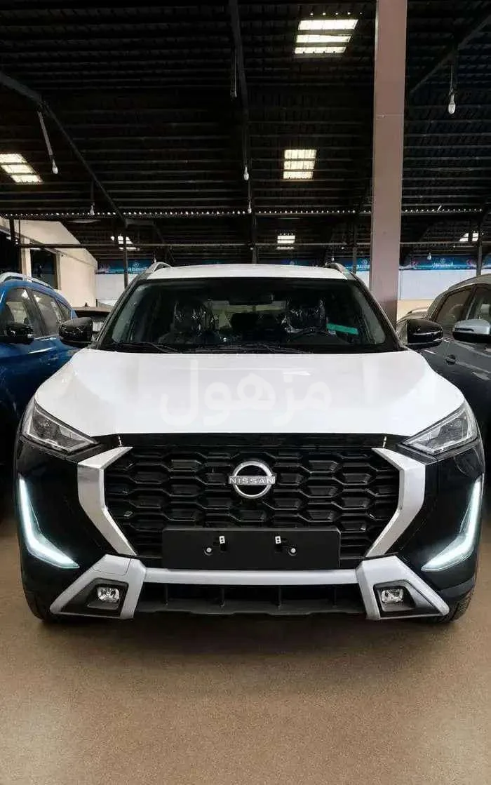 نيسان ماجنيت 2025 نص فل شاشة كاميرا خلفية - جدة