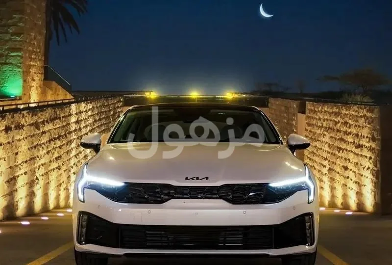 كيا K5 2026 نص فل بانوراما شاشة وكاميرا - جدة