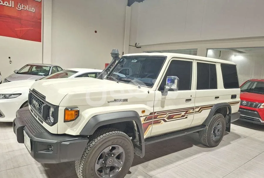 Toyota Land Cruiser 70 Series 2024, Automatic, Diesel, Bahraini - Al Khobar
