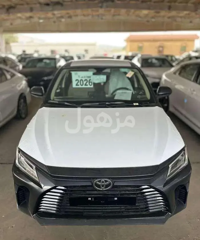 Toyota Yaris Y 2026 available, cash and instalments, white grey silver