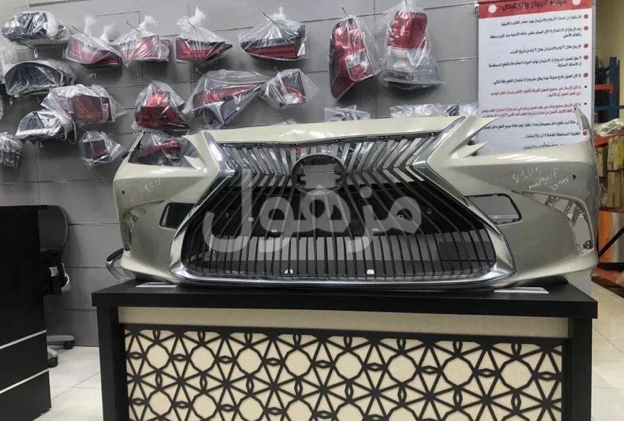 وجهيه لكزس ES350 موديل 2020