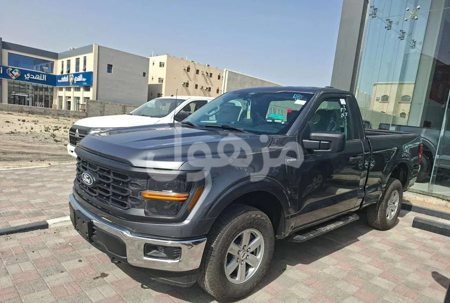 فورد F150 2025 وكالة جديد دبل اسود ورمادي - الخبر