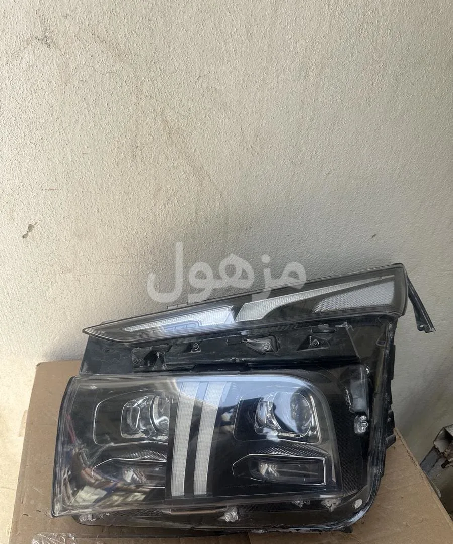 Left headlight for Santa Fe 2024, original from the dealer.