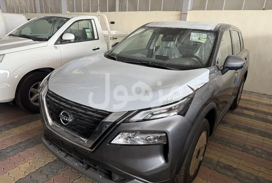 Nissan X-Trail standard 7-seater model 2025 offers