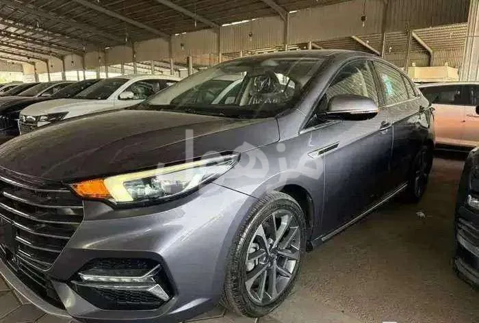 شيري اريزو 6 برو 2023 فل كامل مقاعد جلد - جدة