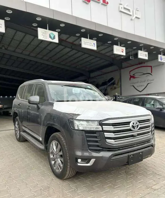 تويوتا لاندكروزر GXR4 موديل 2026 دفع رباعي دبل خفيف وثقيل - جدة