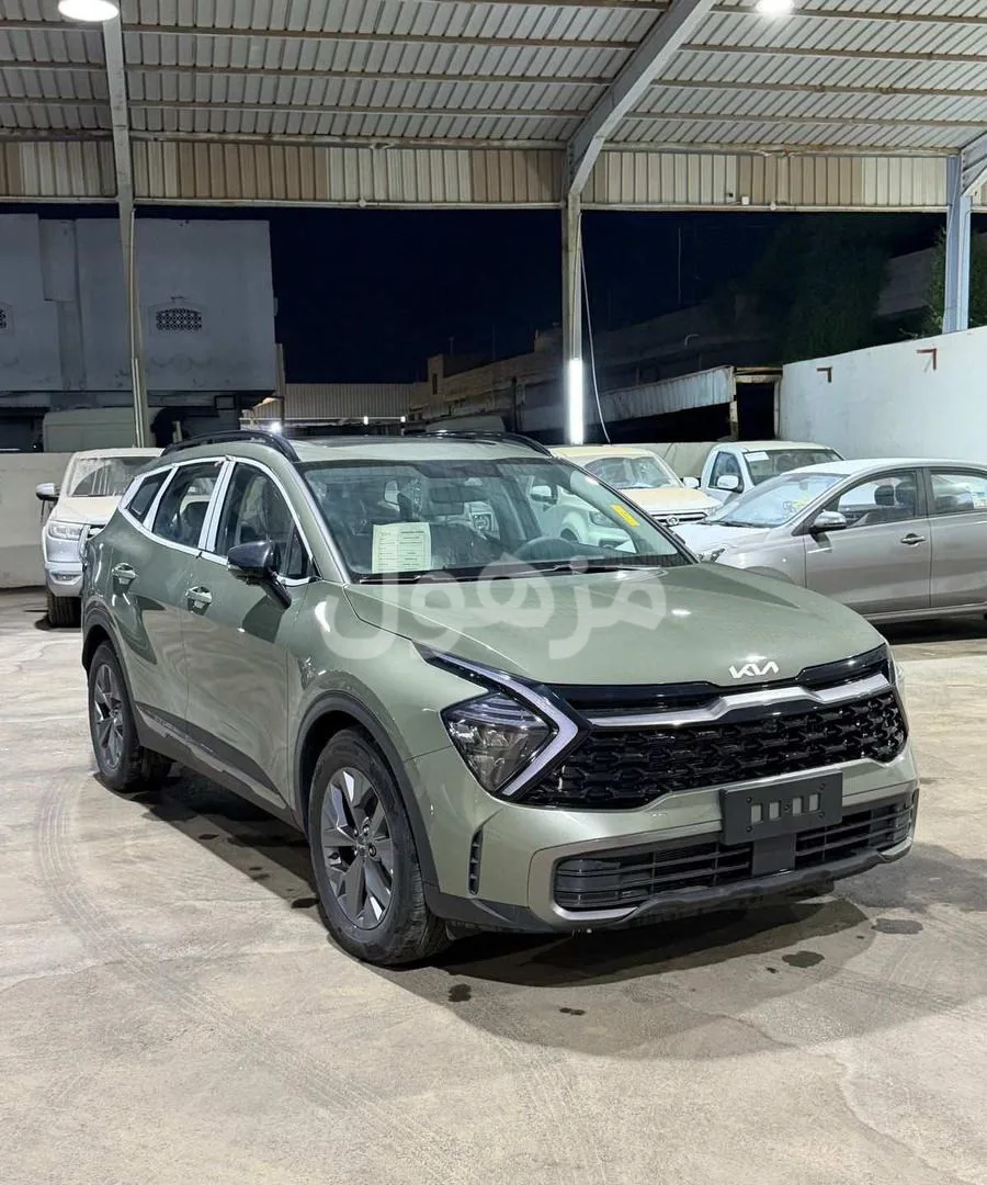 Kia Sportage 2025, Mid Option, Apple CarPlay, Rear Camera - Jeddah