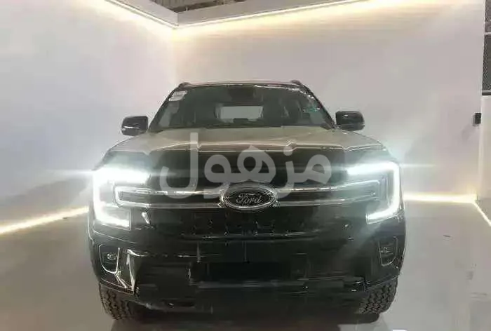Ford Everest XLT mid option 2025 Al Naghi