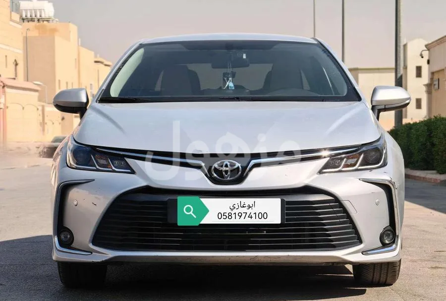Toyota Corolla 2024, 2.0 Engine, 33,000 km - Riyadh
