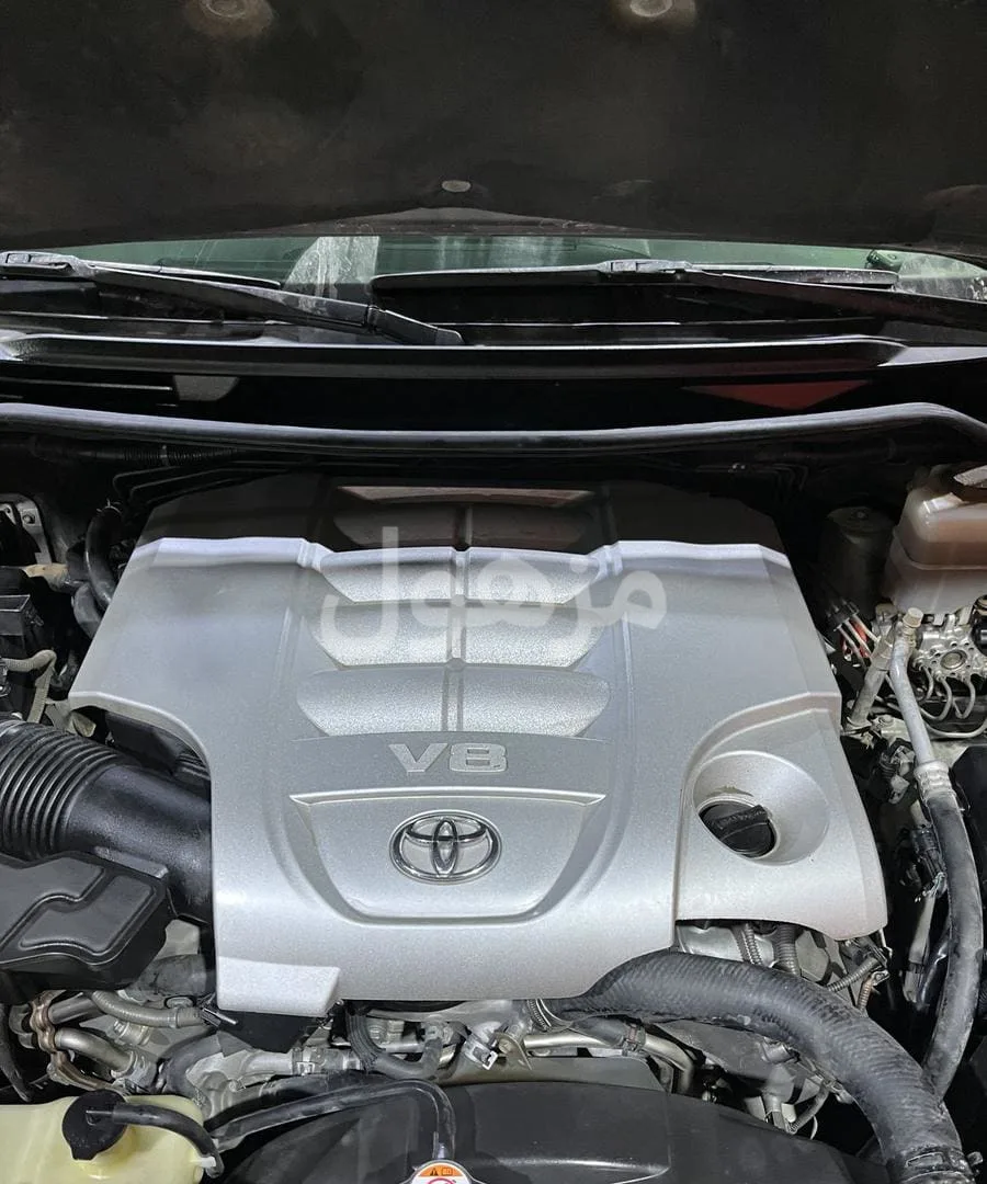 Land Cruiser engine, brand new - one-year warranty