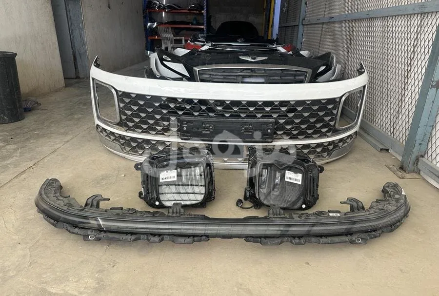Front bumper, fenders and headlights for Azera 2024-2025, genuine agency, as per condition.