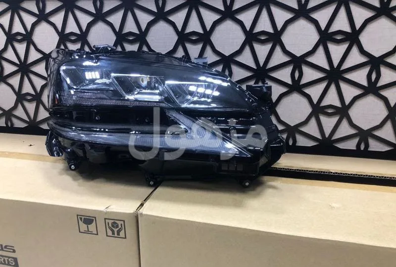 شمعه لكزس 350 GS موديل 2016 ثلاث عدسات محول