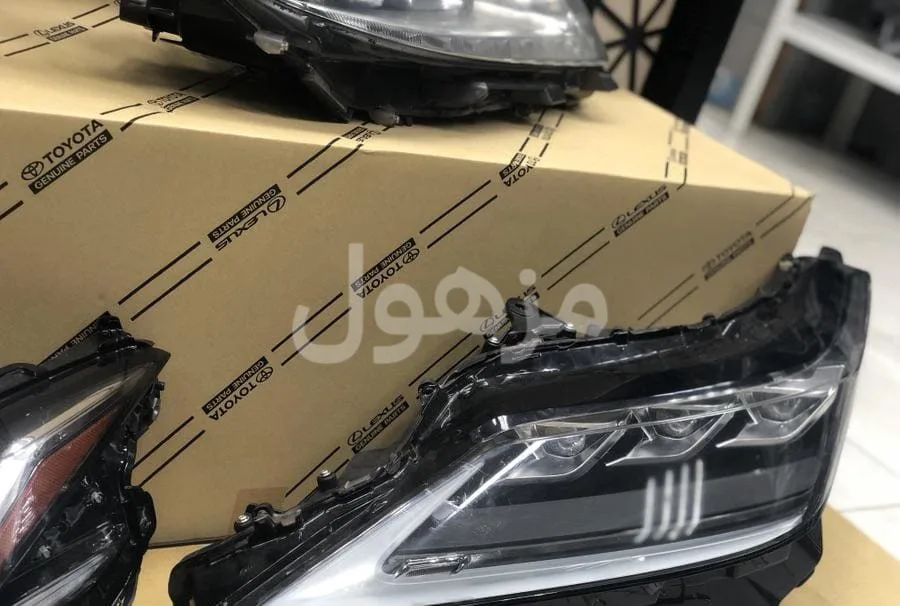 شمعه لكزس RX450 ثلاث عدسات يسار 2020