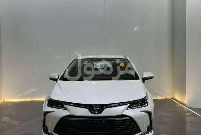 Toyota Corolla 2026, Apple CarPlay Screen, Rear Camera - Jeddah
