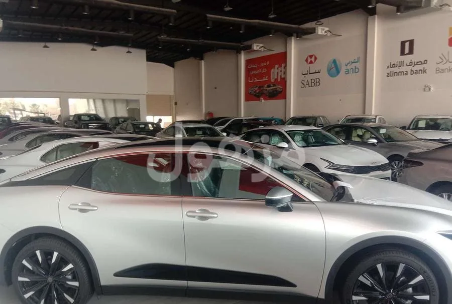 Toyota Crown 2023, Majesta, Hybrid, Screen, Camera - Al Khobar