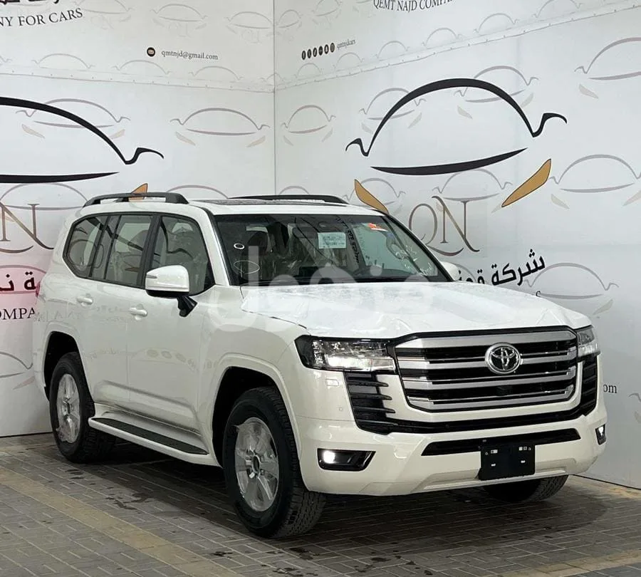 عرض خاص لاندكروزر GXR رقم 2 بنزين 2026