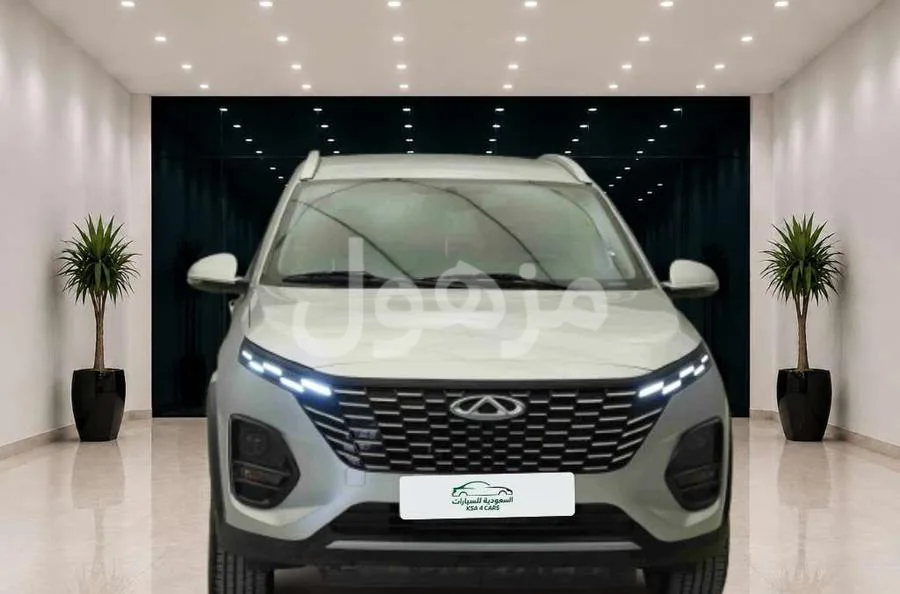 شيري تيجو 2 برو 2025 ستاندر شاشة وكاميرا خلفية - الرياض