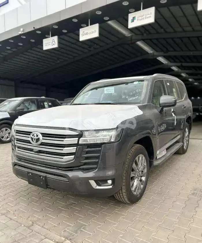 Toyota Land Cruiser 2026 GXR, 4WD, Low and High Range - Jeddah