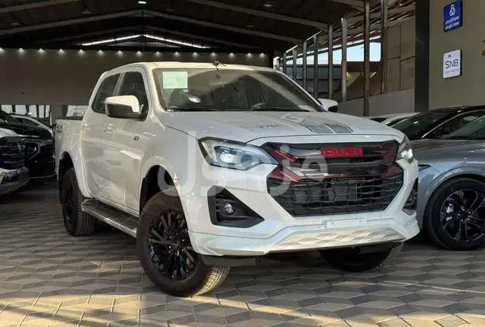 Isuzu double cab GT automatic 2026 cash and installments at the lowest prices