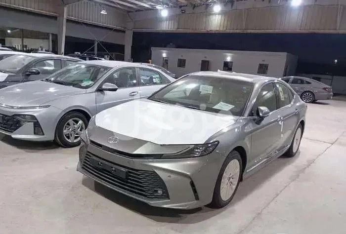 تويوتا كامري 2026 LE شاشة 7 بوصة وكاميرا خلفية - الدمام
