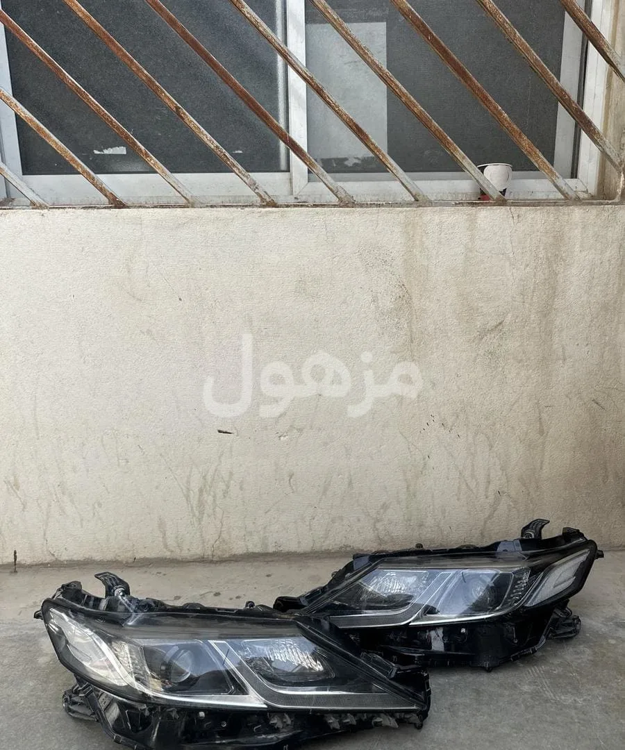 شمعات كامري 2021-2022-2023-2024 يمين ويسار اصلي وكاله
